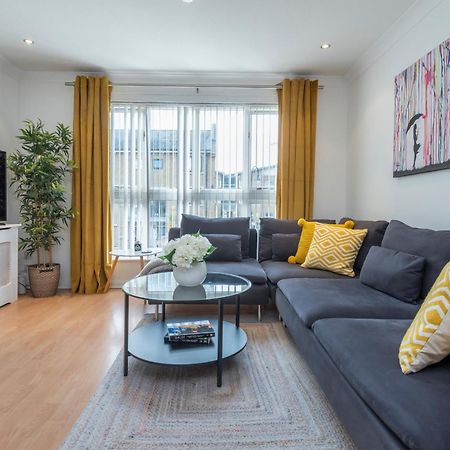 2 Bed Town House With Garden In Hackney, London Apartment Exterior photo