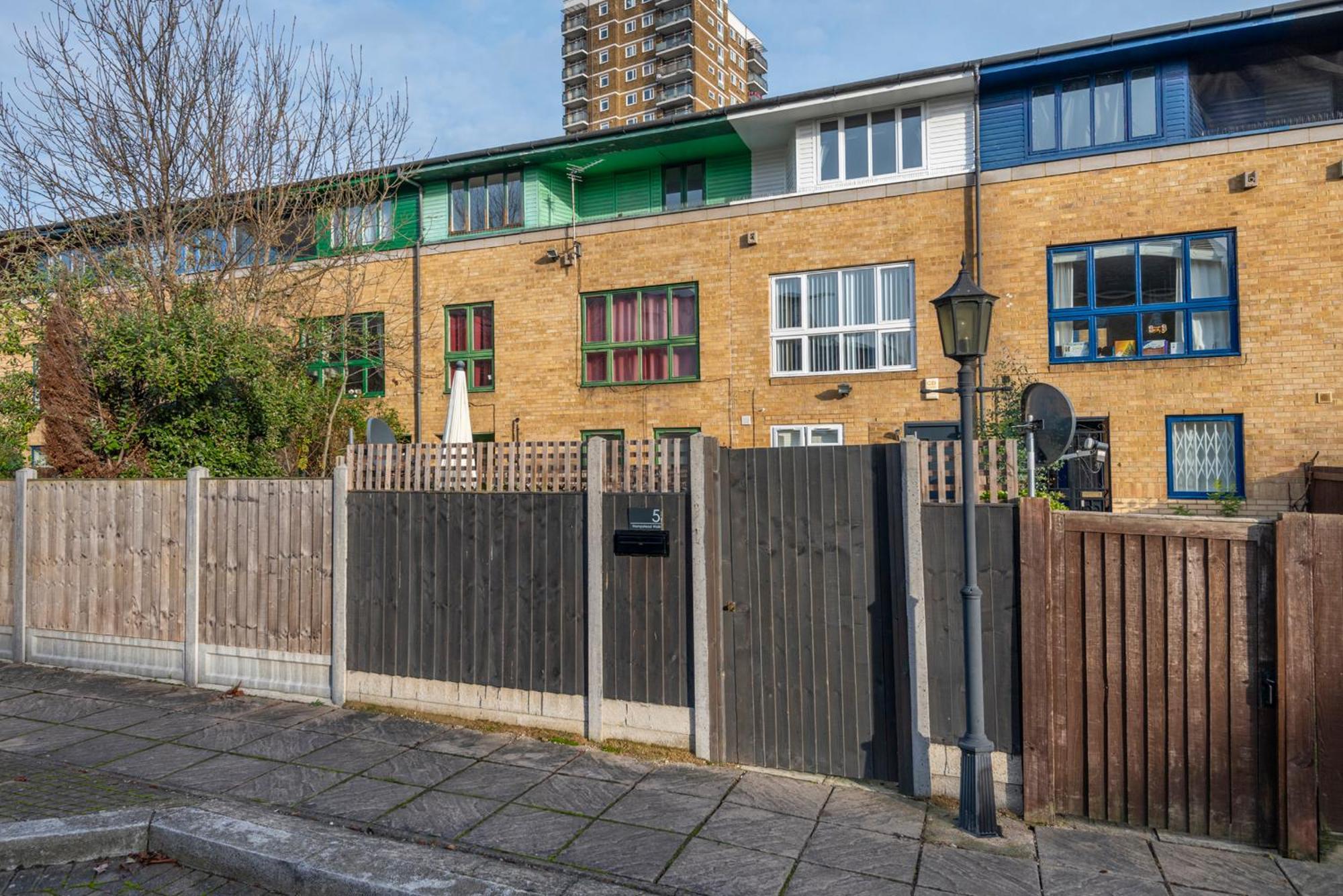 2 Bed Town House With Garden In Hackney, London Apartment Exterior photo