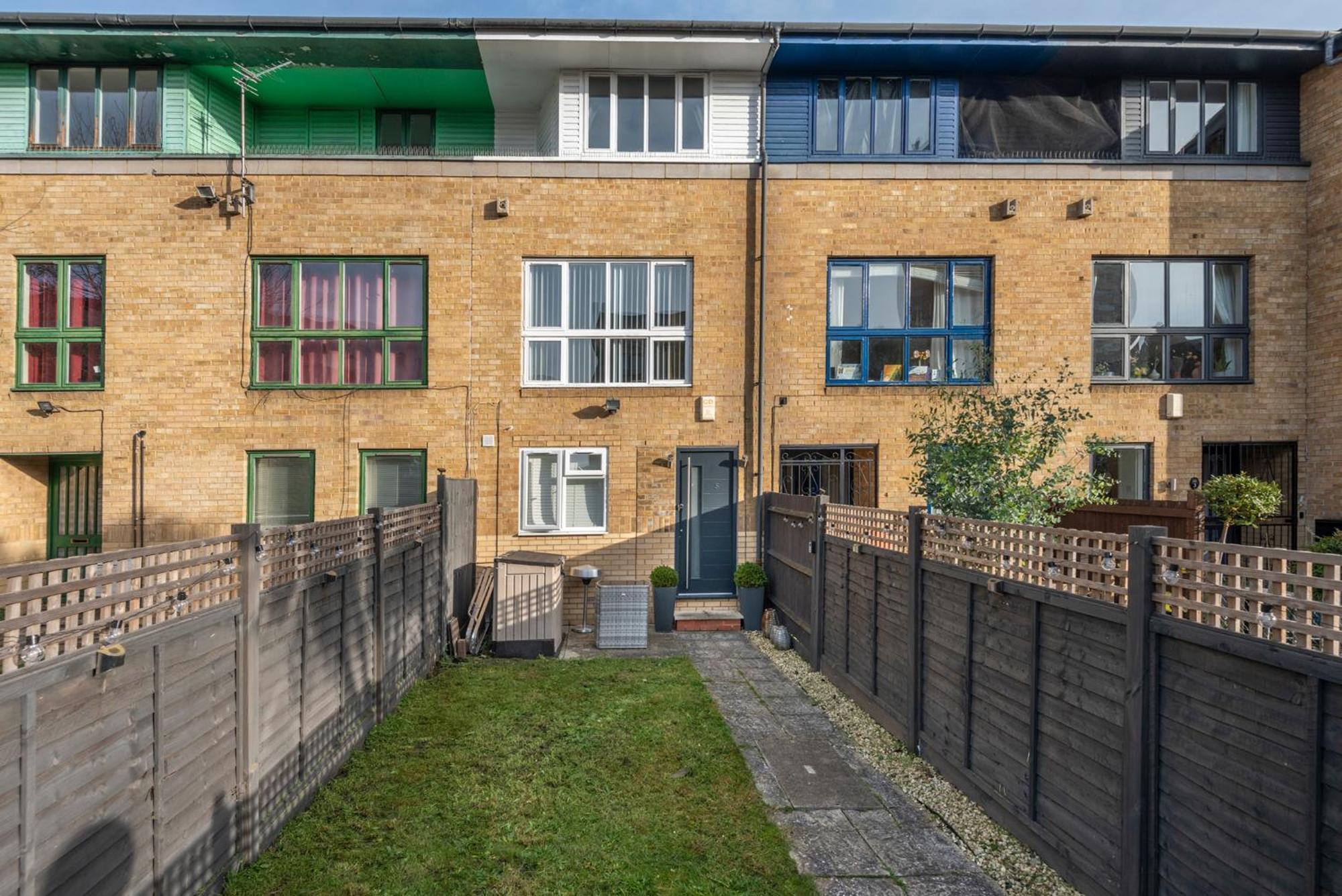 2 Bed Town House With Garden In Hackney, London Apartment Exterior photo